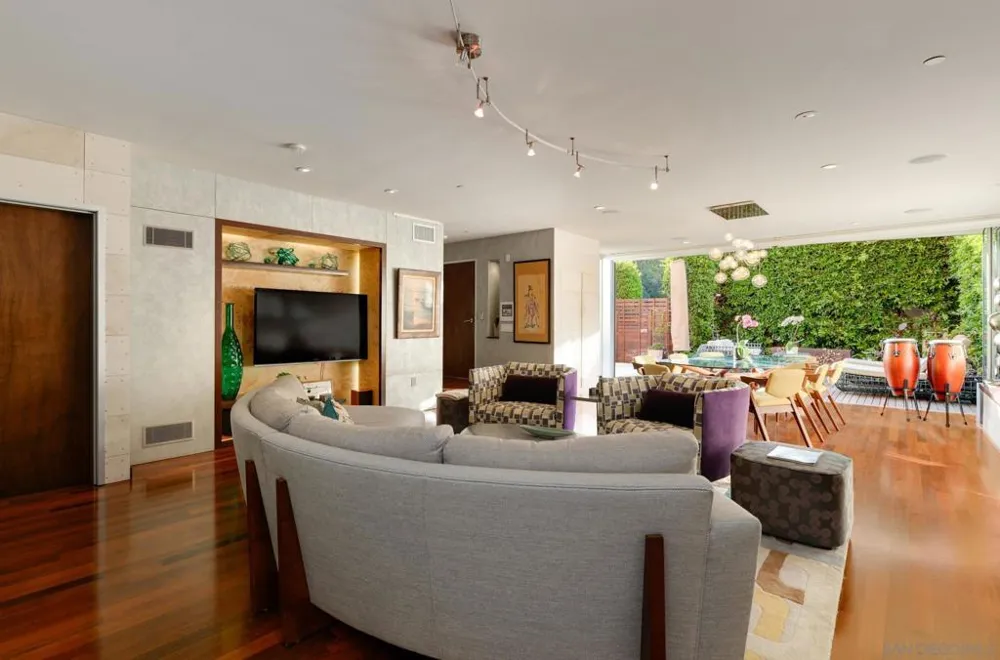 435 Ravina La Jolla, CA 92037