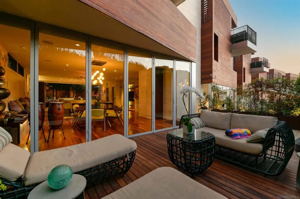 435 Ravina La Jolla, CA 92037