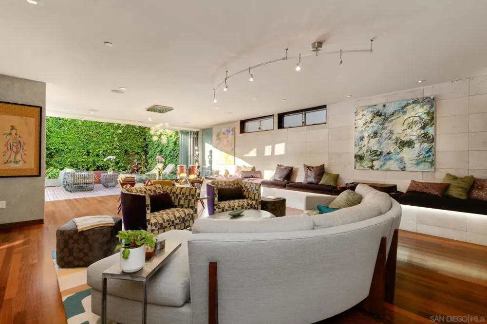 435 Ravina La Jolla, CA 92037