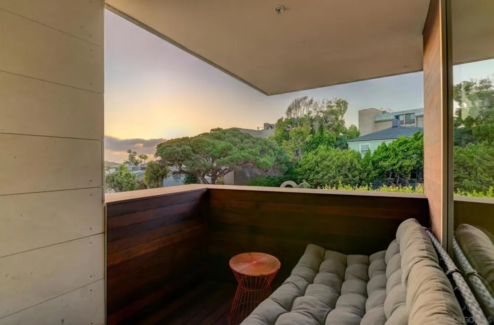 435 Ravina La Jolla, CA 92037