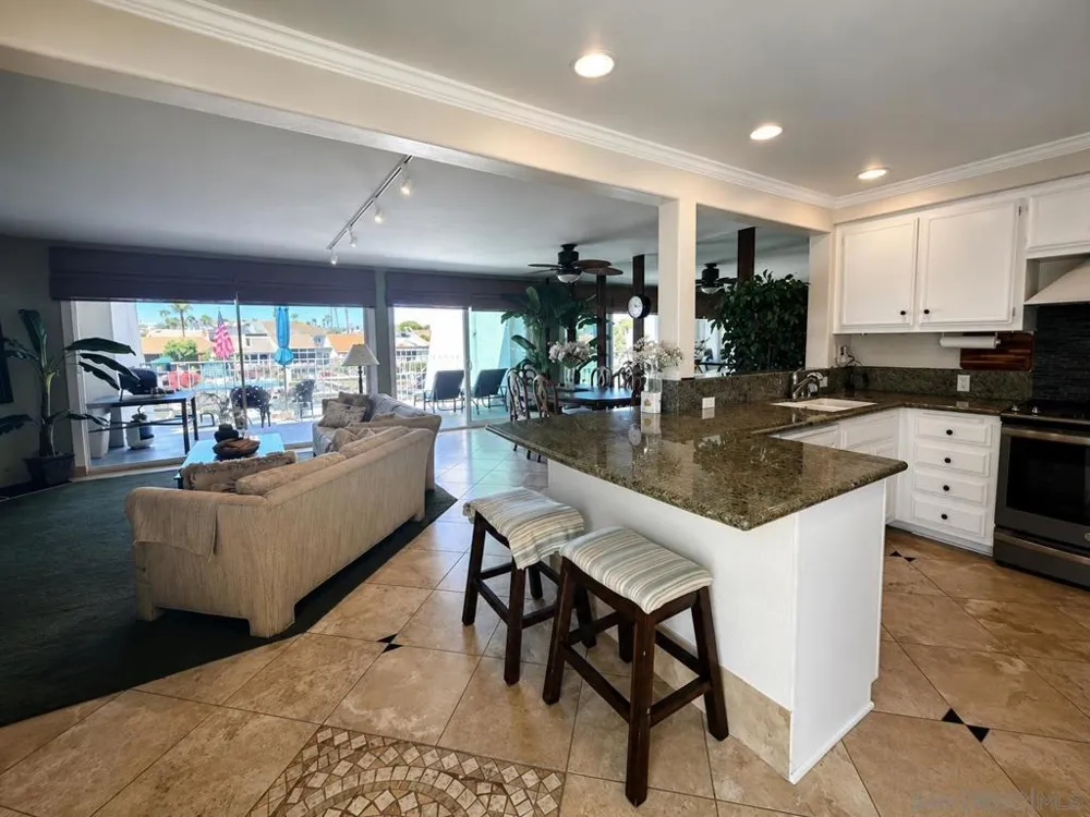 92 Antigua Coronado, CA 92118