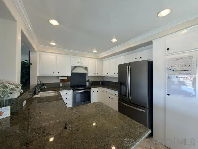 92 Antigua Coronado, CA 92118