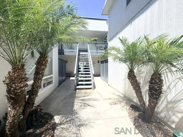 92 Antigua Coronado, CA 92118