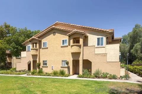 224 Woodland Pkwy #260