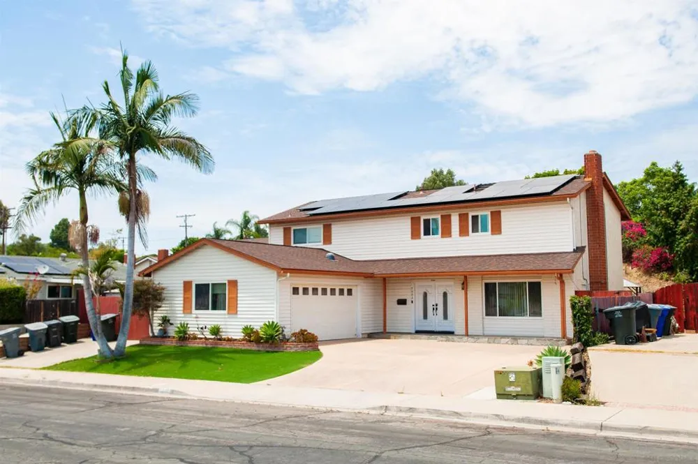 7906 Anders Circle La Mesa, CA 91942