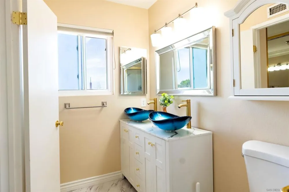 7906 Anders Circle La Mesa, CA 91942