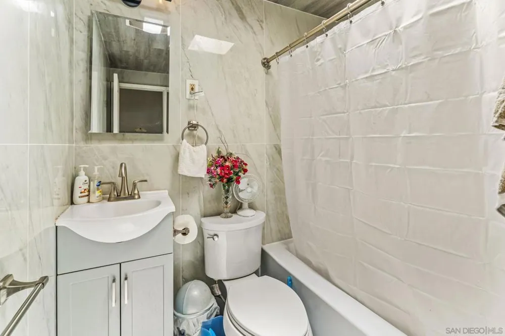 2578 Moonstone San Diego, CA 92123