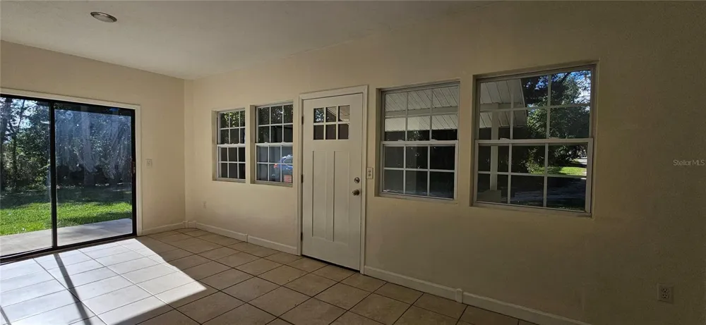 709 S HIGHLAND STREET Mount Dora, FL 32757