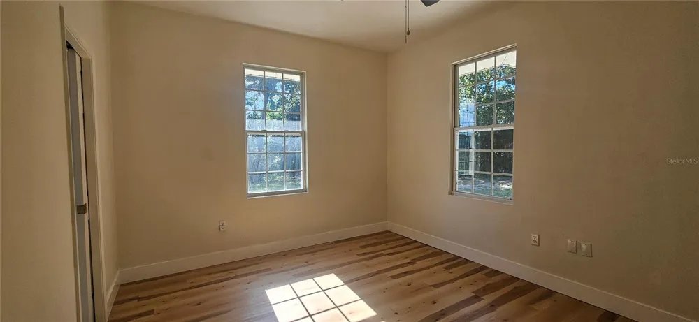 709 S HIGHLAND STREET Mount Dora, FL 32757