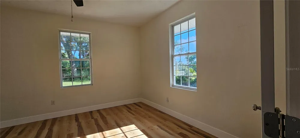 709 S HIGHLAND STREET Mount Dora, FL 32757