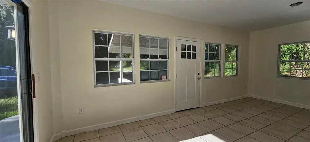 709 S HIGHLAND STREET Mount Dora, FL 32757