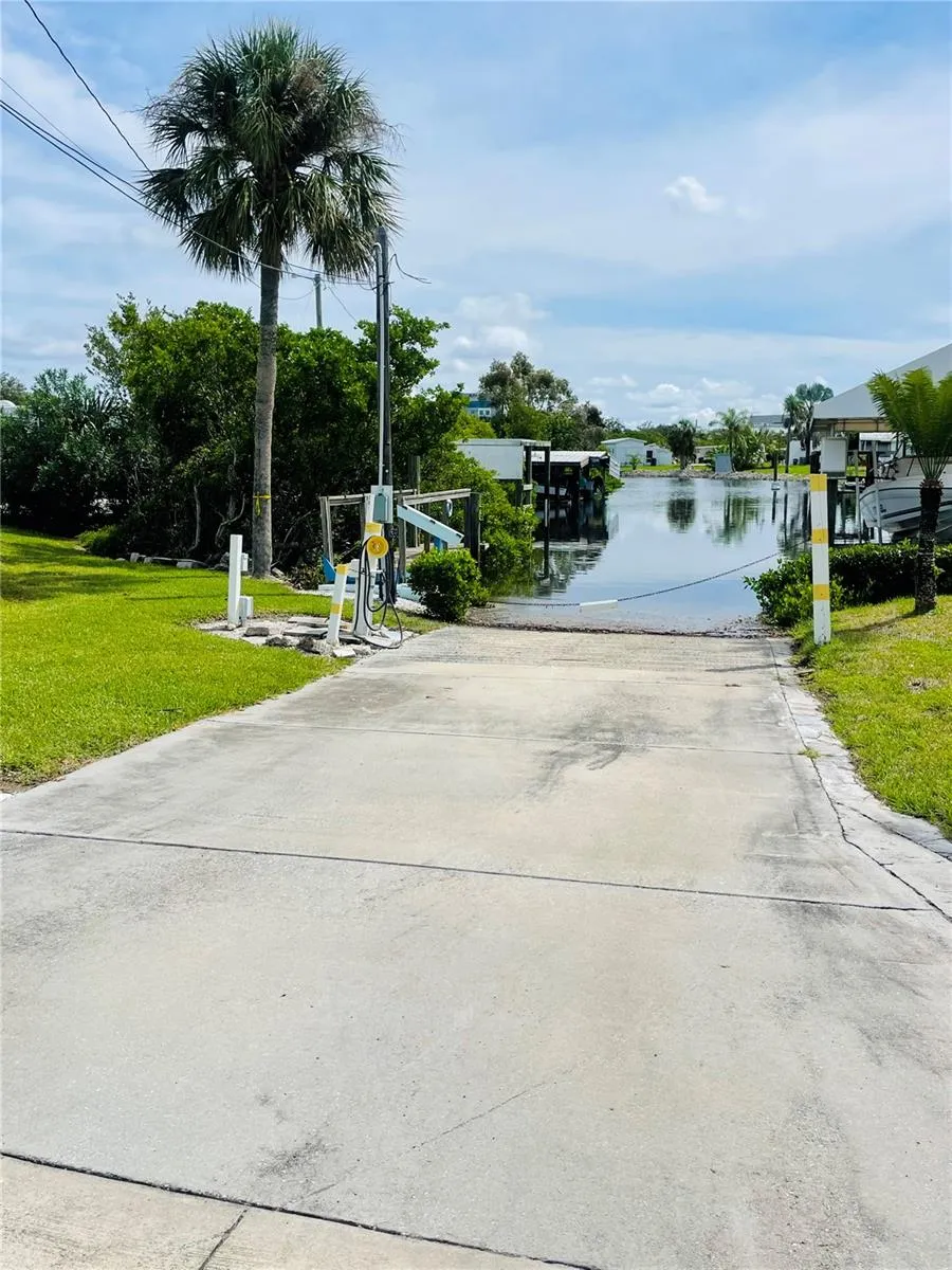 39 ILLINOIS STREET Palmetto, FL 34221