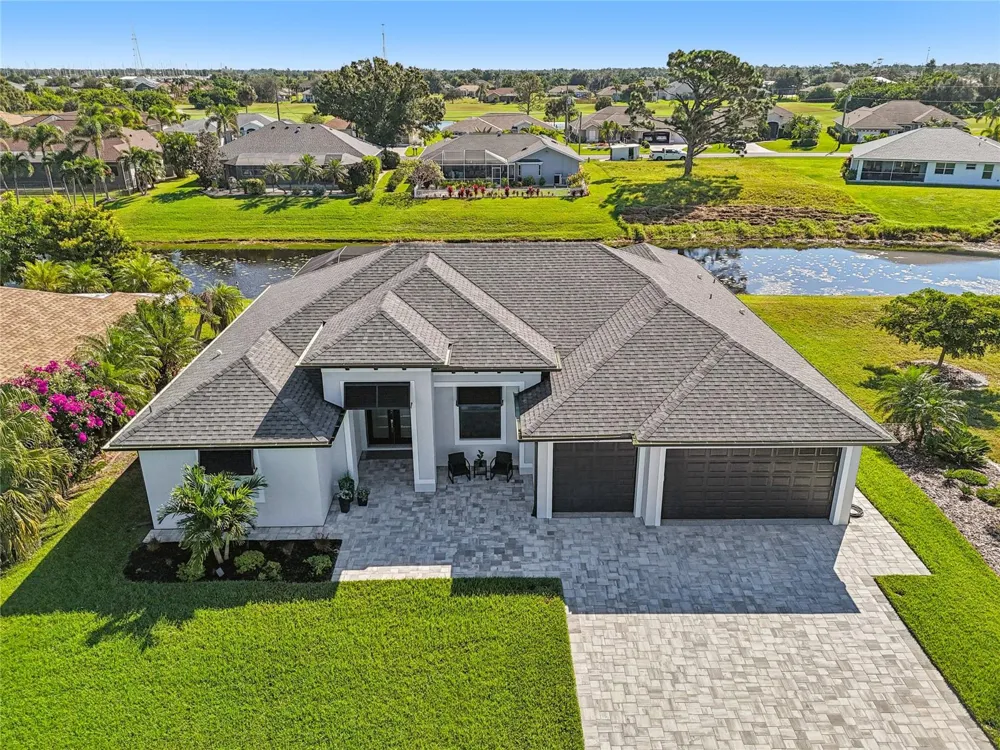 35 MEDALIST COURT Rotonda West, FL 33947