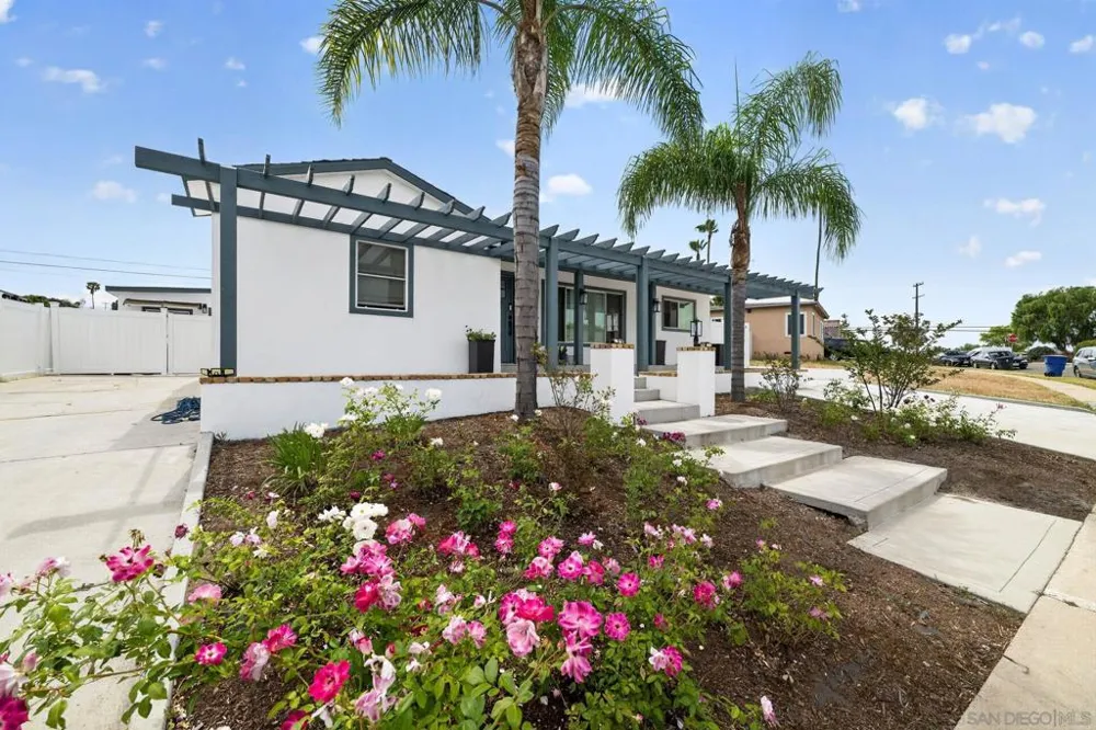 687 Arthur Ave Chula Vista, CA 91910