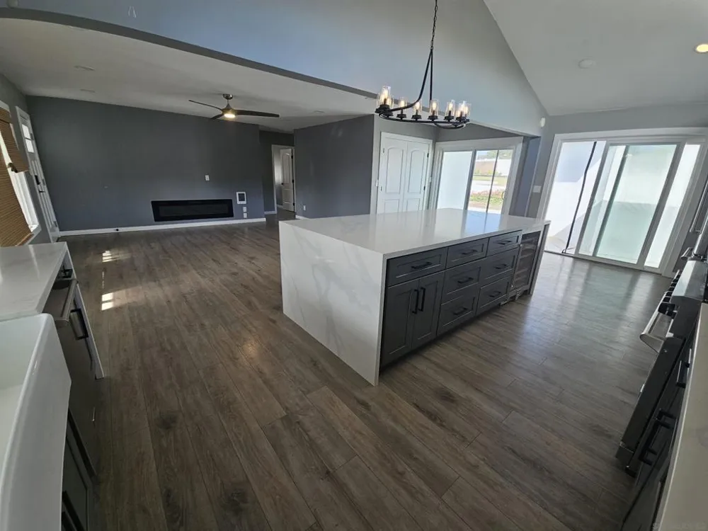 687 Arthur Ave Chula Vista, CA 91910