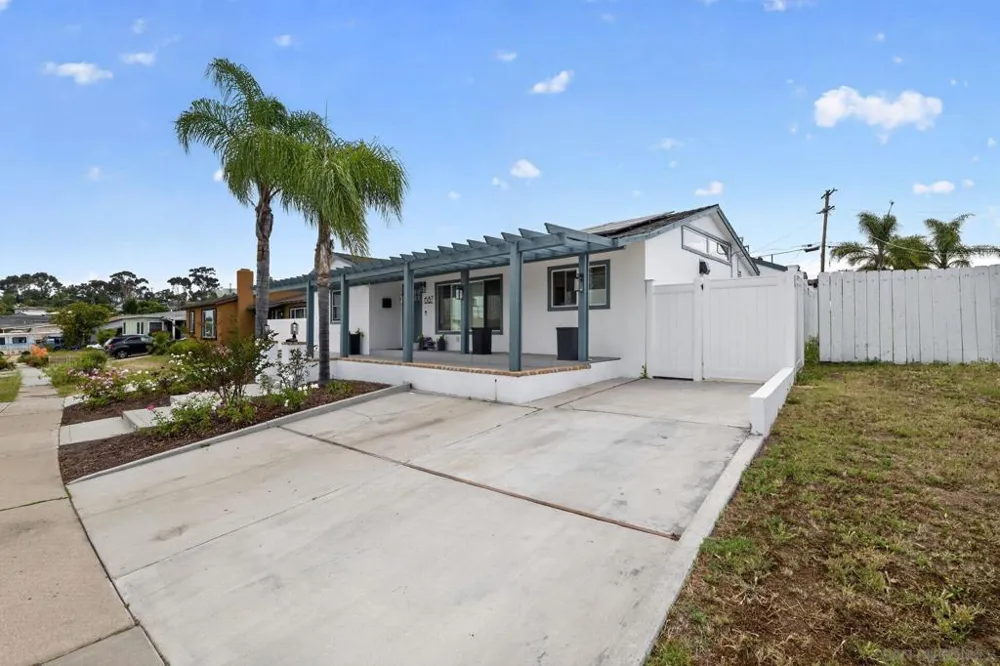 687 Arthur Ave Chula Vista, CA 91910