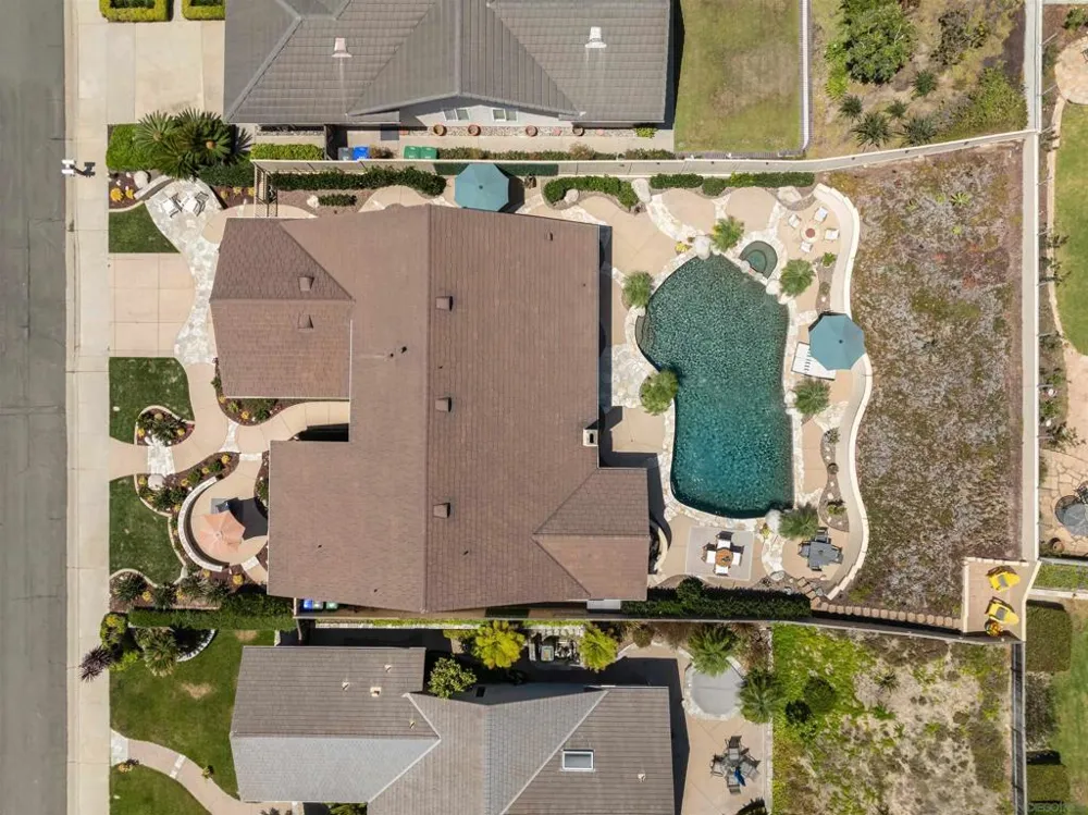 1022 Daisy Ave Carlsbad, CA 92011