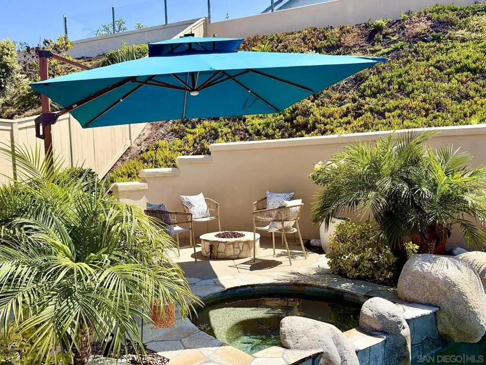 1022 Daisy Ave Carlsbad, CA 92011