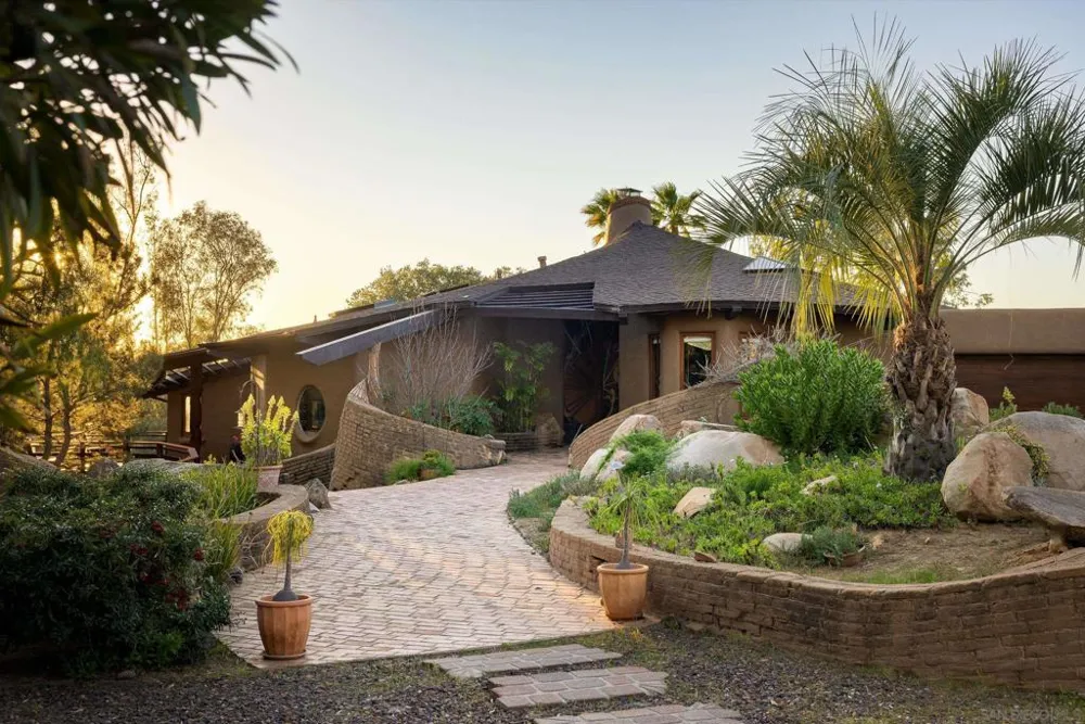 16512 Wilderness Rd Poway, CA 92064