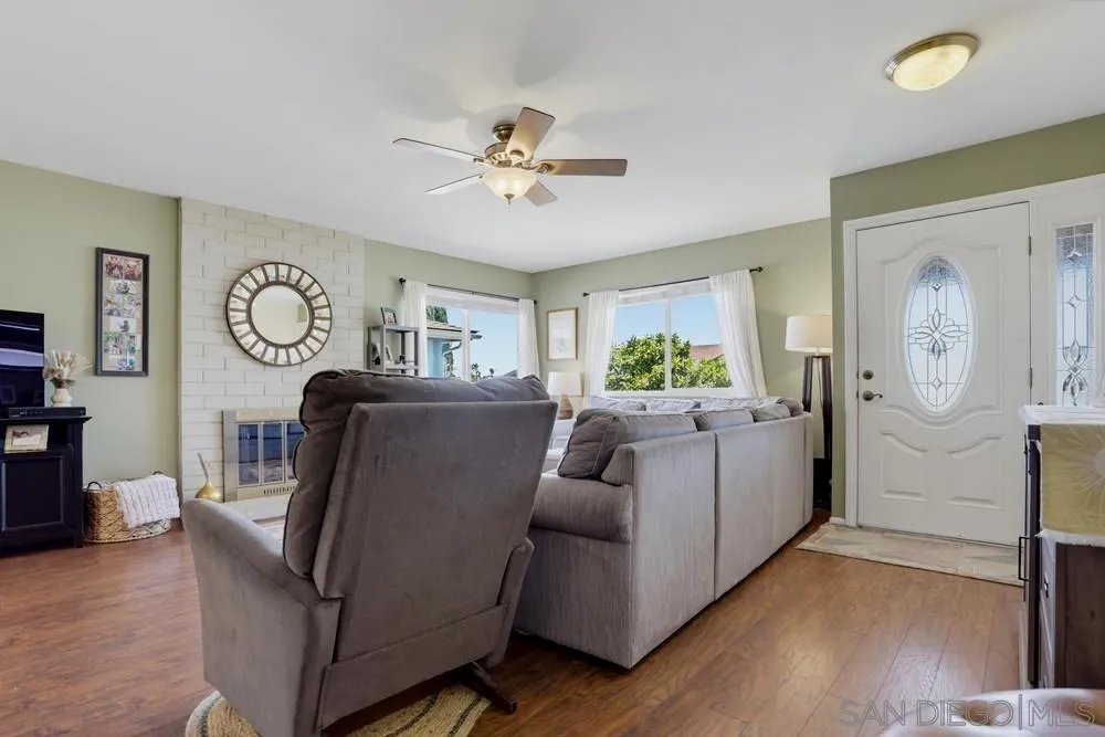 1920 Louis Dr. Escondido, CA 92026