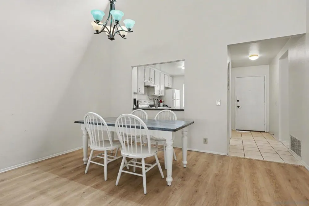 3145 Evening Way #C La Jolla, CA 92037