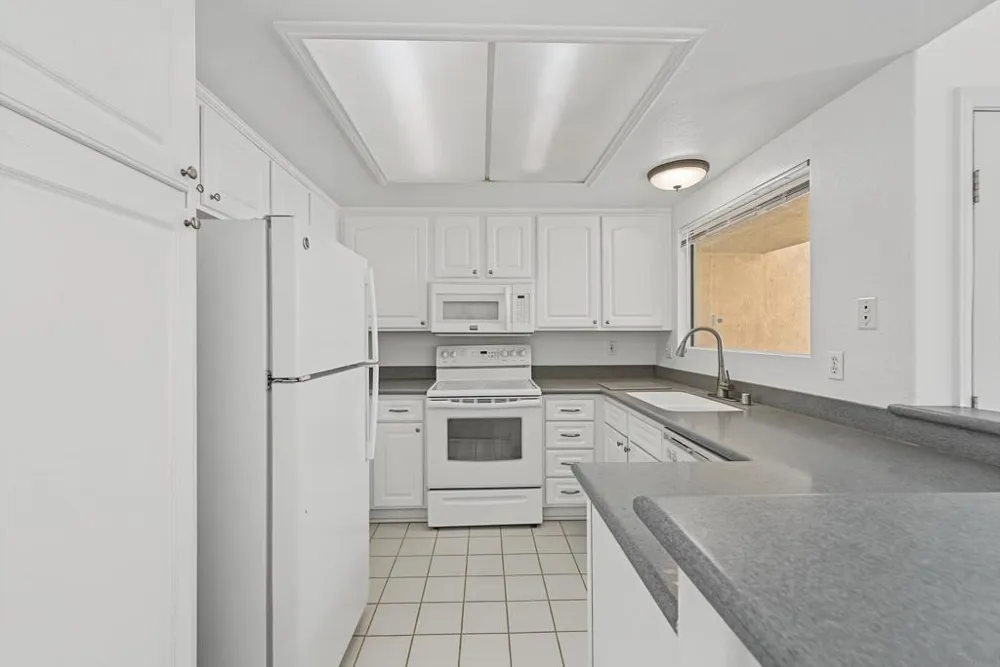 42140 Lyndie Ln #20 Temecula, CA 92591