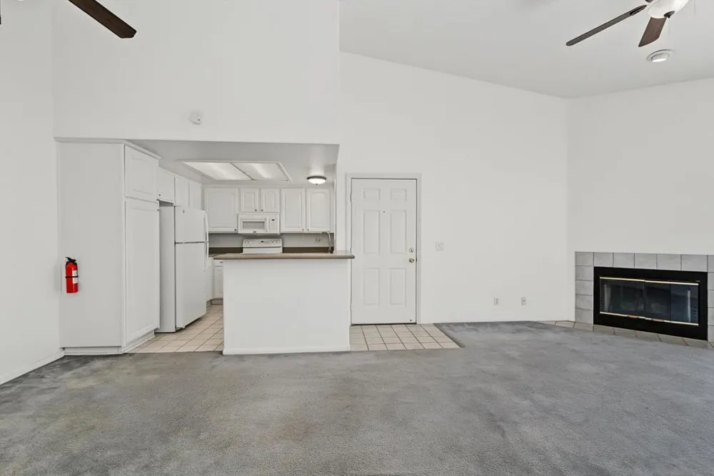 42140 Lyndie Ln #20 Temecula, CA 92591