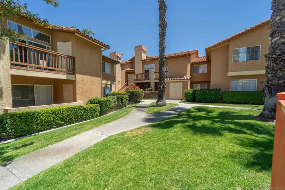 42140 Lyndie Ln #20 Temecula, CA 92591