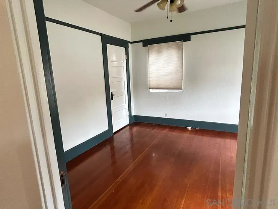 2220 Rosecrans Point Loma, CA 92106