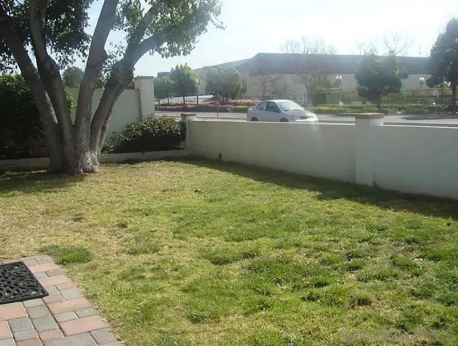 2220 Rosecrans Point Loma, CA 92106