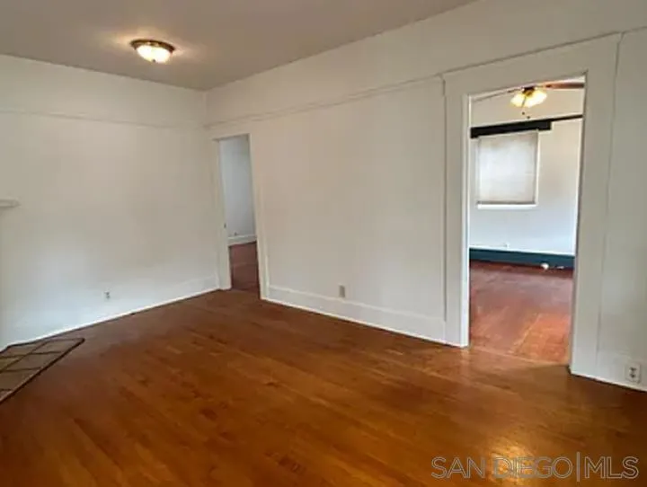 2220 Rosecrans Point Loma, CA 92106