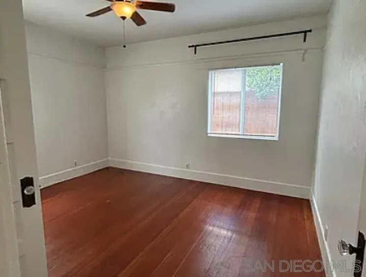 2220 Rosecrans Point Loma, CA 92106