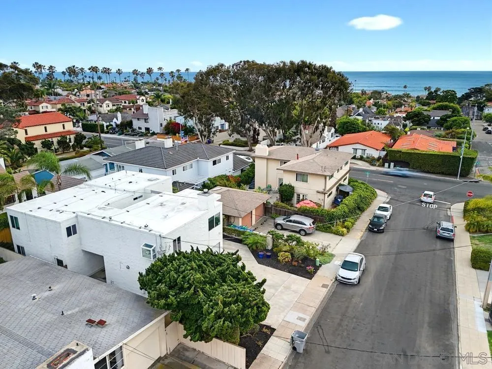521 Arenas St La Jolla, CA 92037