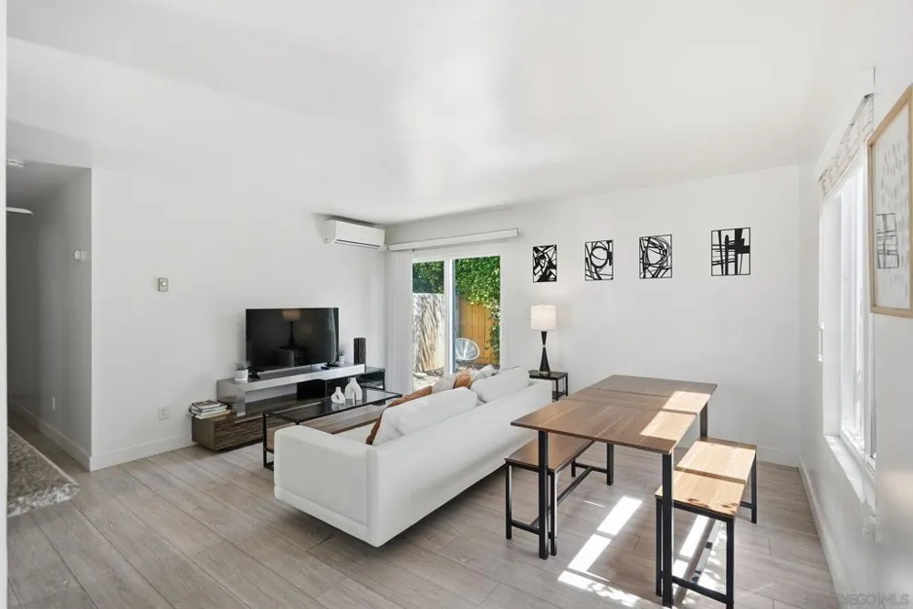 521 Arenas St La Jolla, CA 92037