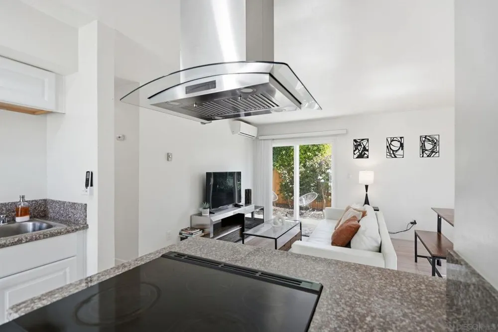 521 Arenas St La Jolla, CA 92037