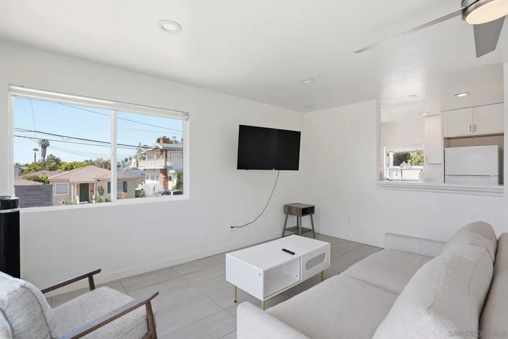 521 Arenas St La Jolla, CA 92037