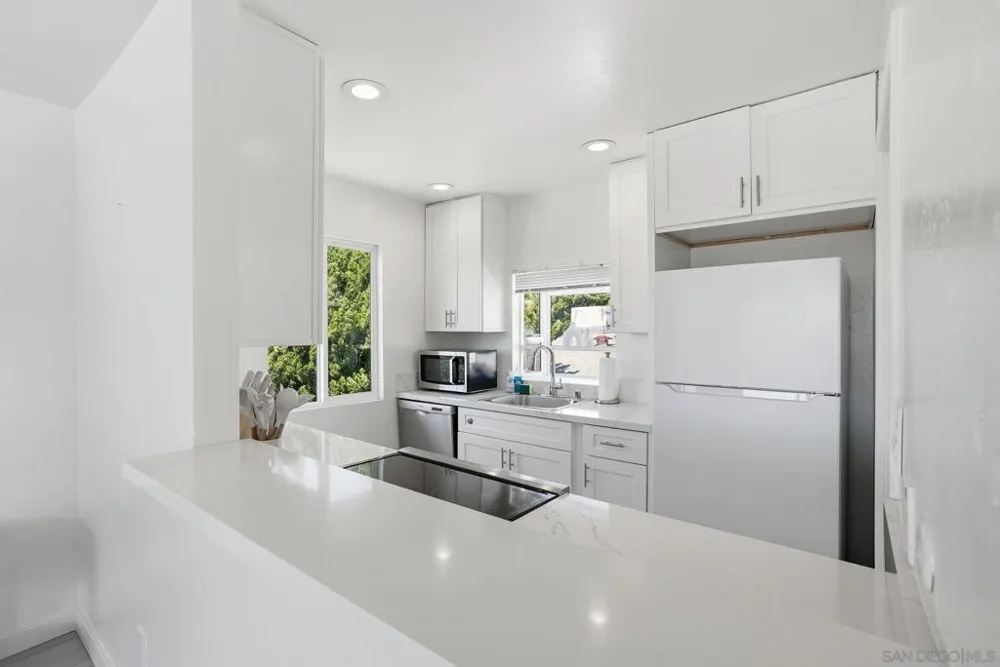 521 Arenas St La Jolla, CA 92037