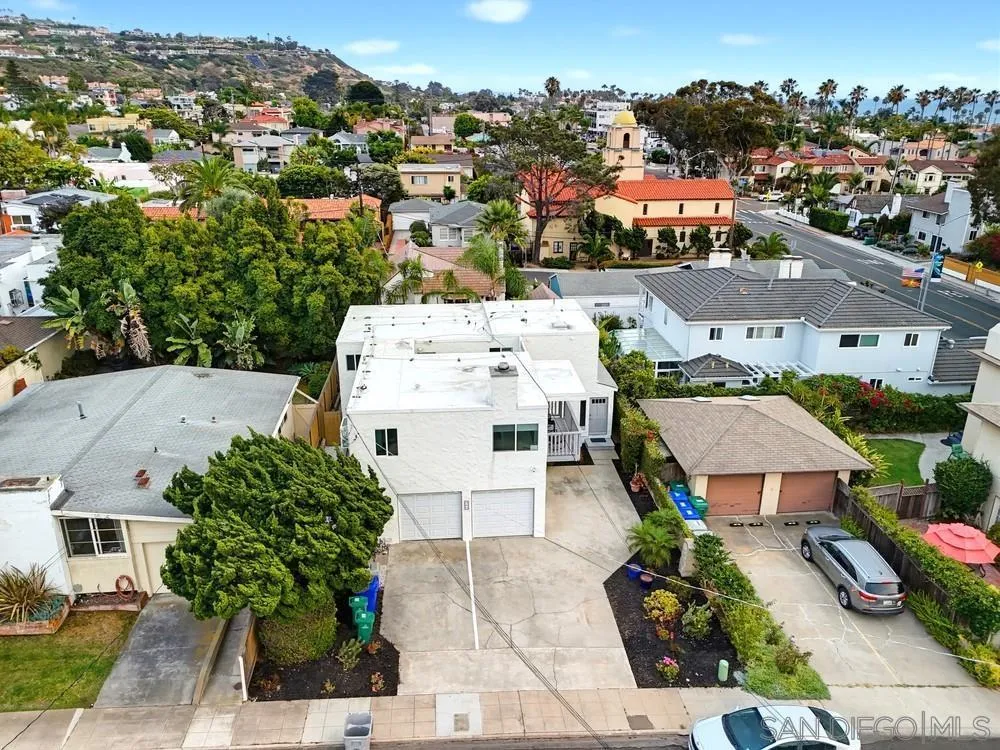 521 Arenas St La Jolla, CA 92037