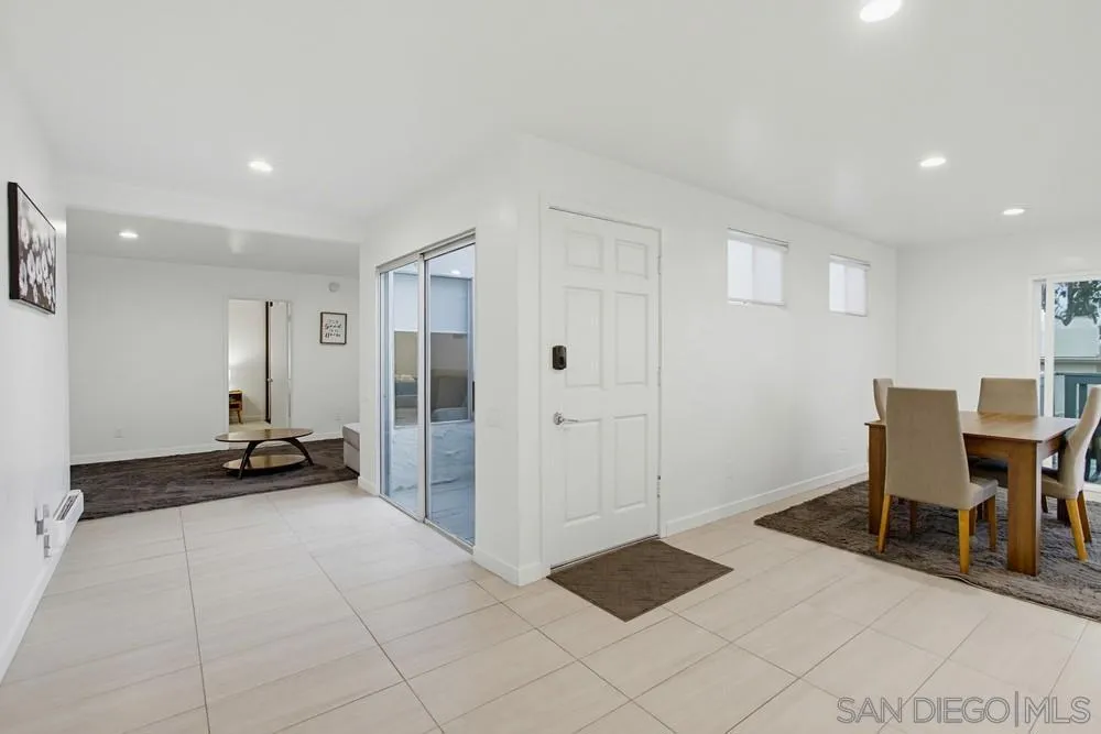 521 Arenas St La Jolla, CA 92037