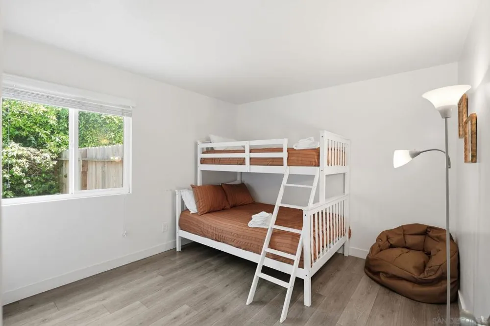 521 Arenas St La Jolla, CA 92037