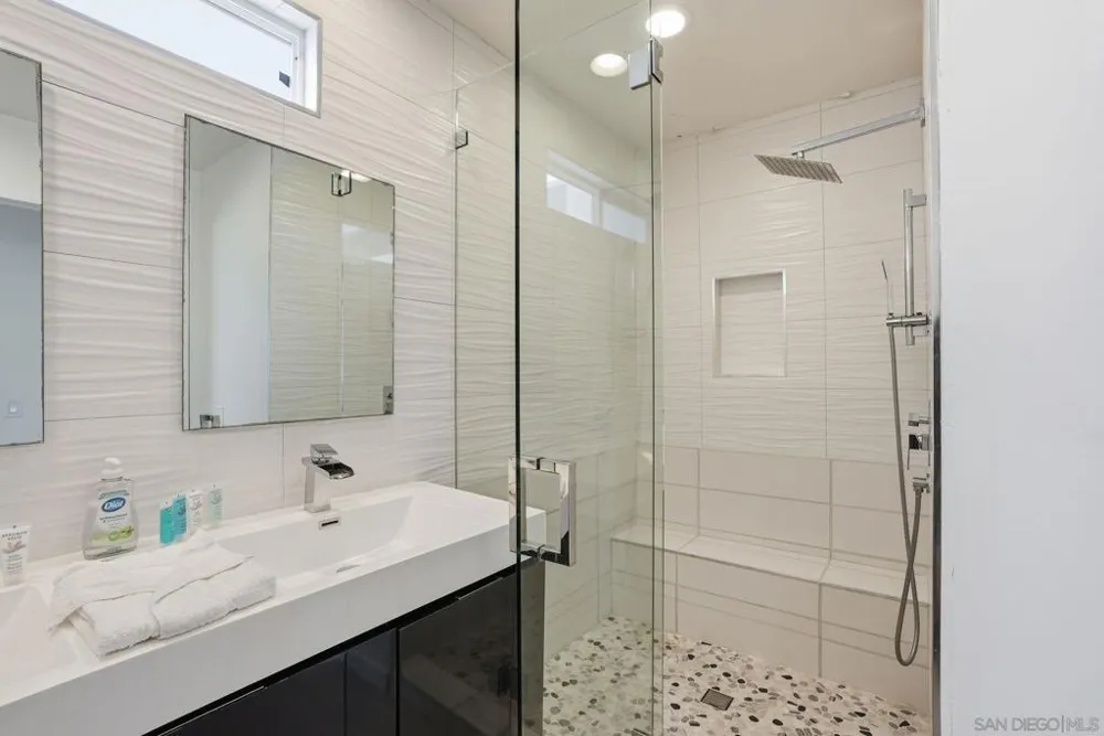 521 Arenas St La Jolla, CA 92037