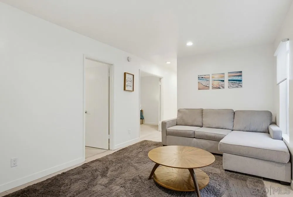 521 Arenas St La Jolla, CA 92037