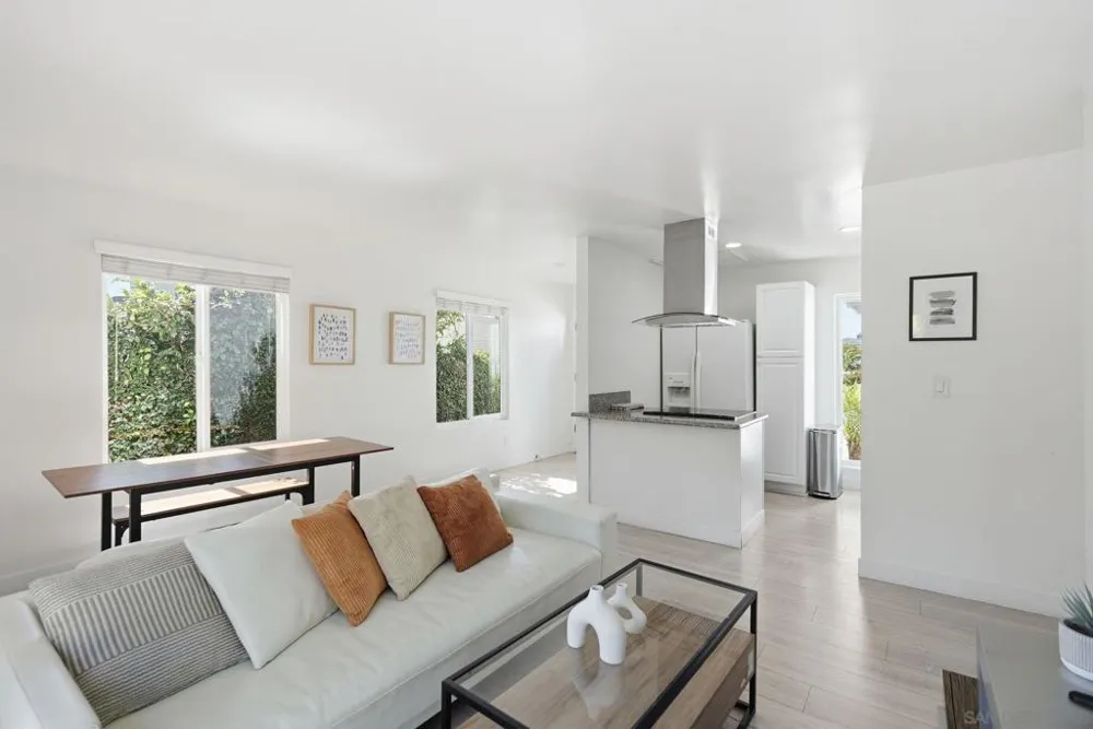 521 Arenas St La Jolla, CA 92037