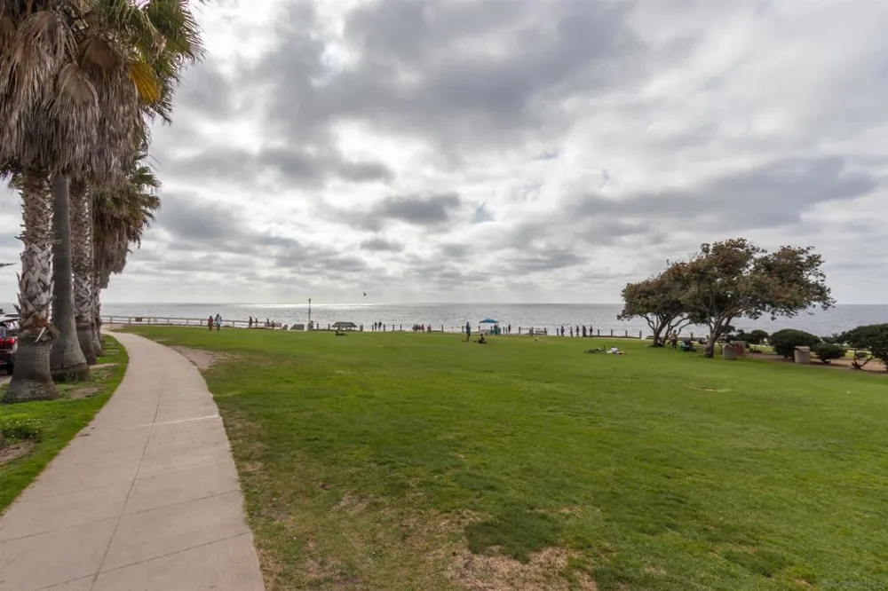 1039 Coast Blvd #E La Jolla, CA 92037