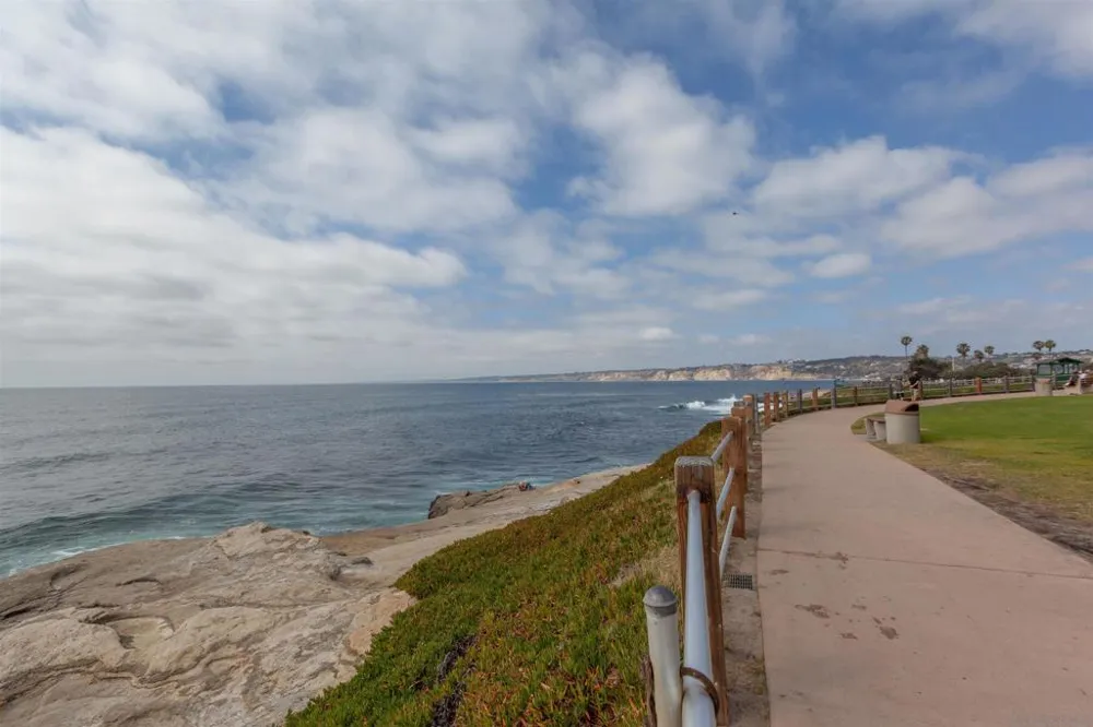 1039 Coast Blvd #E La Jolla, CA 92037