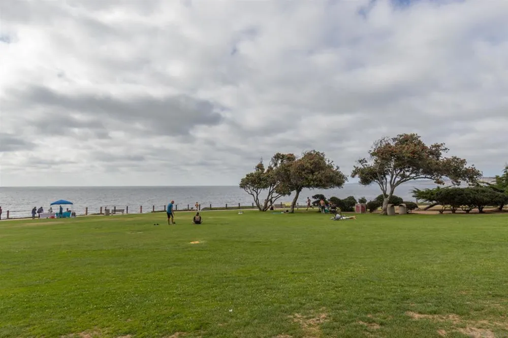1039 Coast Blvd #E La Jolla, CA 92037