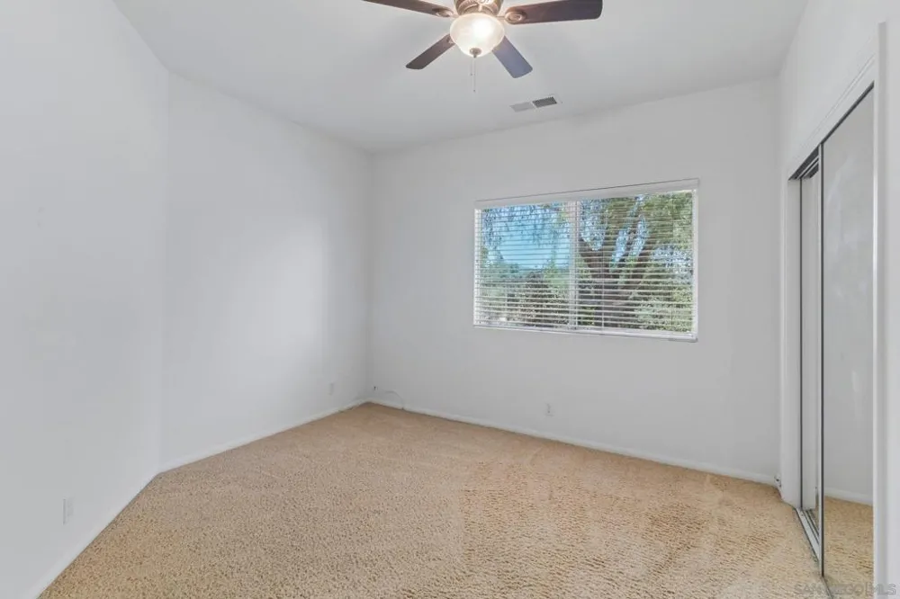 29081 Fruitvale Valley Center, CA 92082