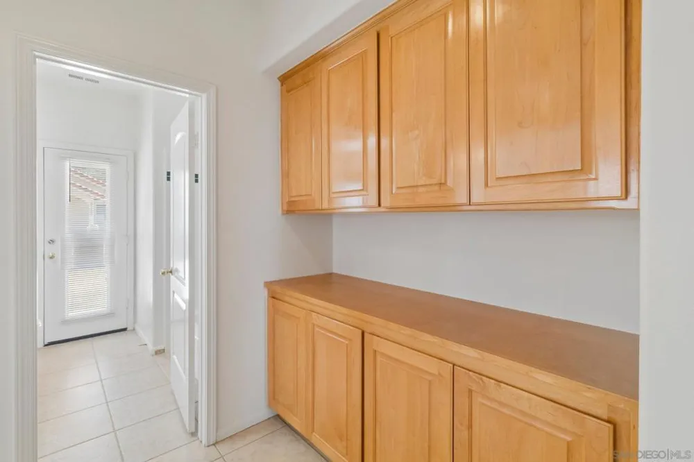 29081 Fruitvale Valley Center, CA 92082