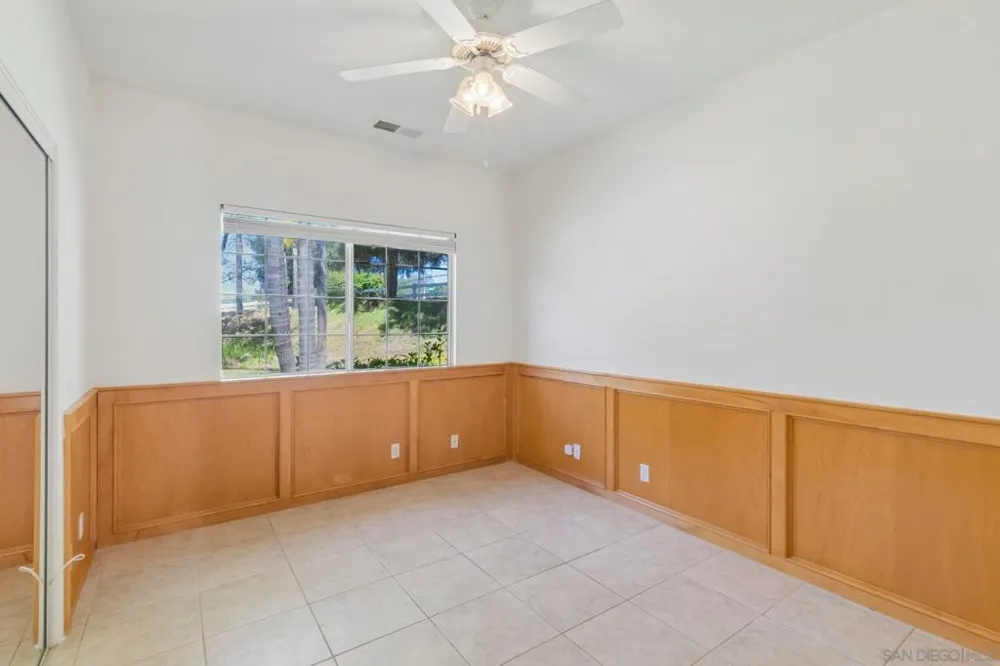 29081 Fruitvale Valley Center, CA 92082