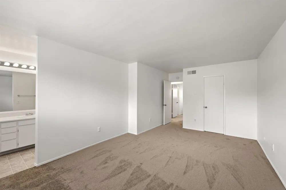 5580 Lake Park Way #28 La Mesa, CA 91942